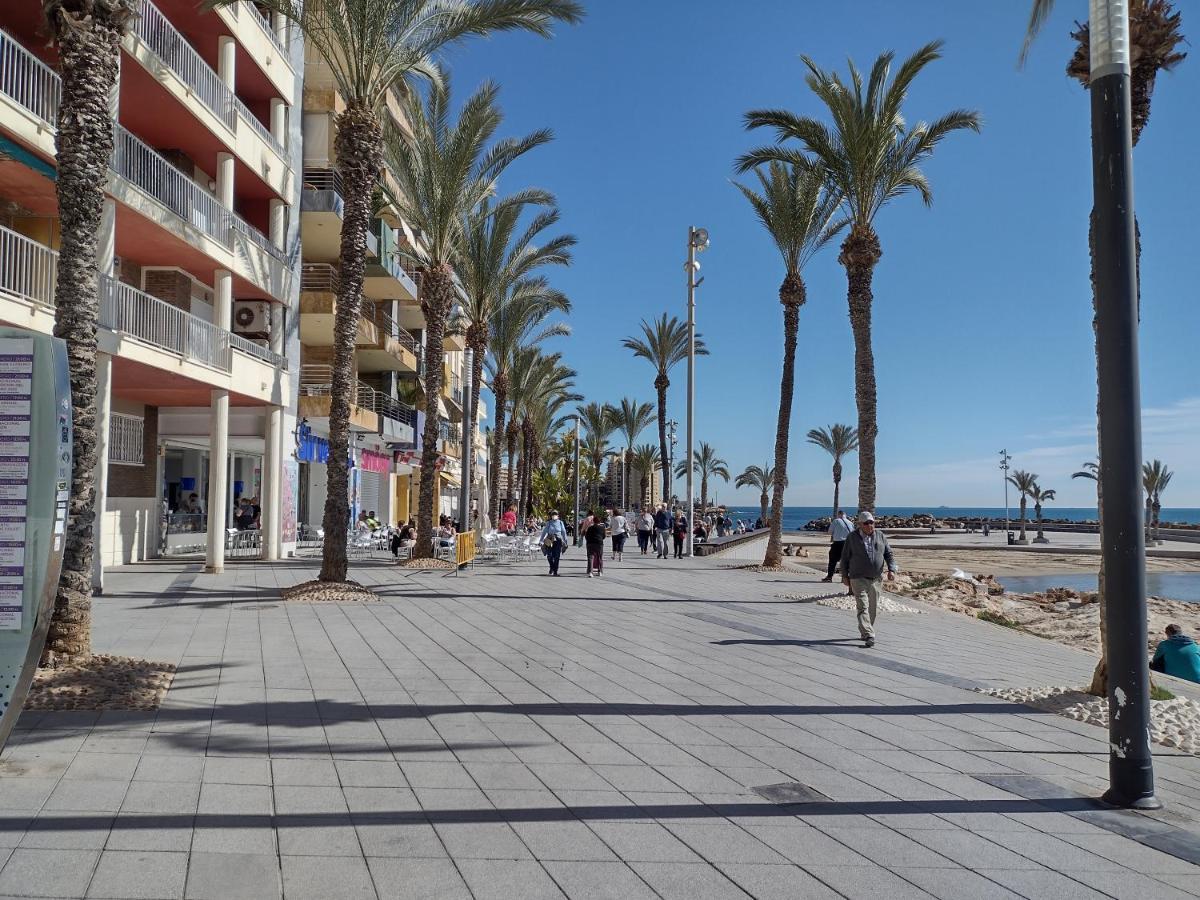 Sunny Appartment With Pool Torrevieja Center Bagian luar foto