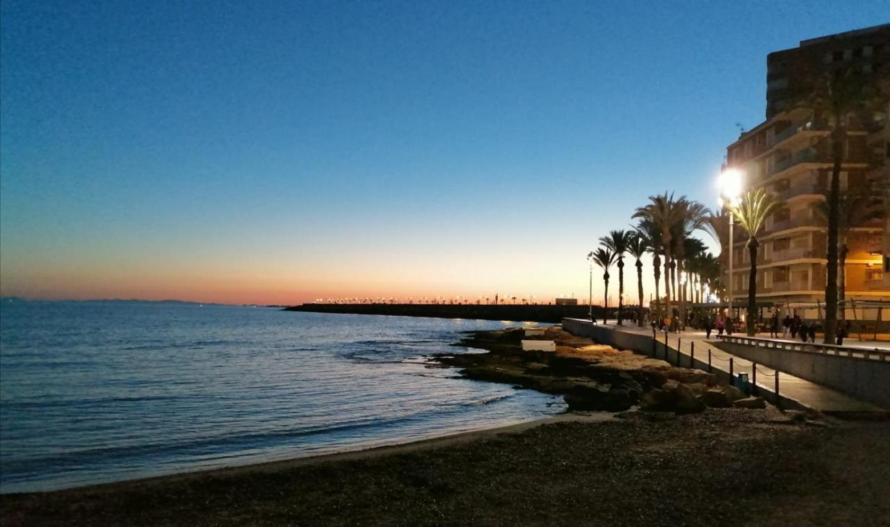 Sunny Appartment With Pool Torrevieja Center Bagian luar foto